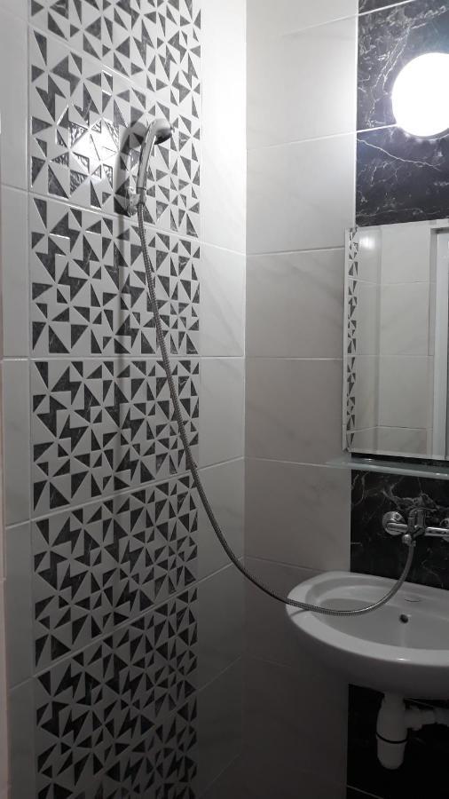 Iglika Hotel Yambol Luaran gambar