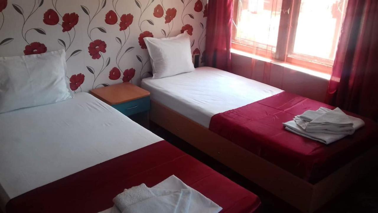 Iglika Hotel Yambol Luaran gambar
