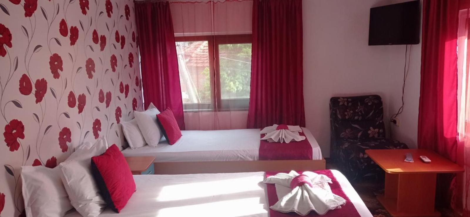 Iglika Hotel Yambol Luaran gambar